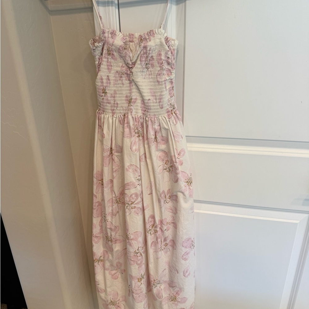 H&M Pink woman’s floral smocked dress